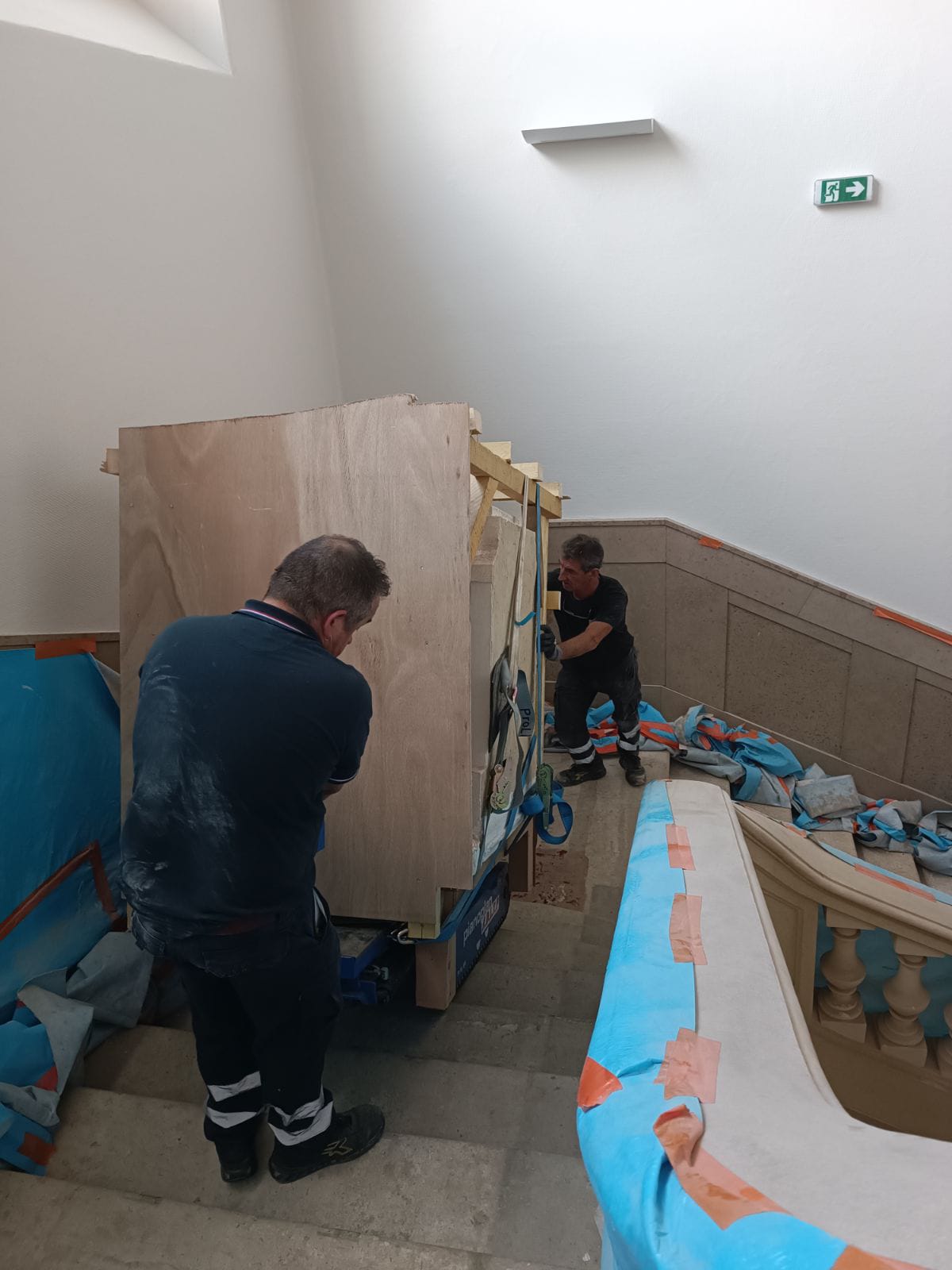 708120cd-f871-4fb1-8d9b-240c30a9b2bd